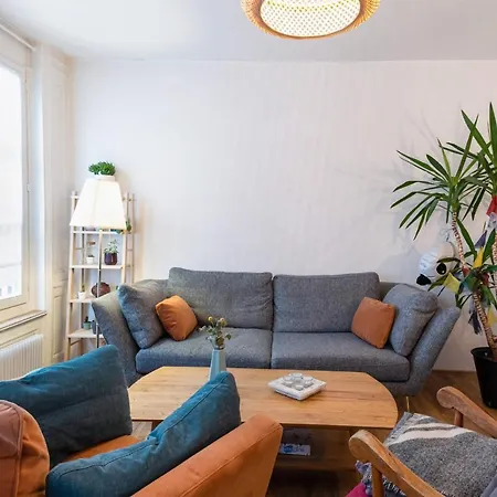Large And Cosy Flat At The Heart Of Old Town - Welkeys Daire